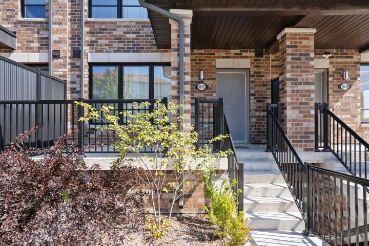 Photo 2 at 15 - 50 Baynes Way, Bradford, Bradford West Gwillimbury