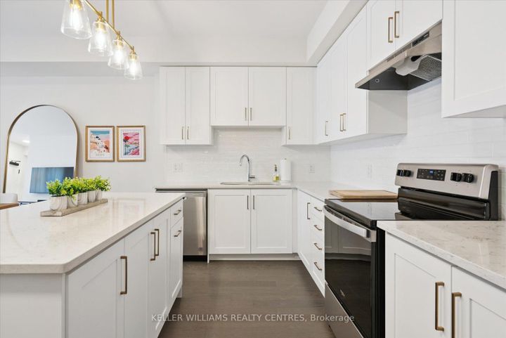Photo 14 at 15 - 50 Baynes Way, Bradford, Bradford West Gwillimbury