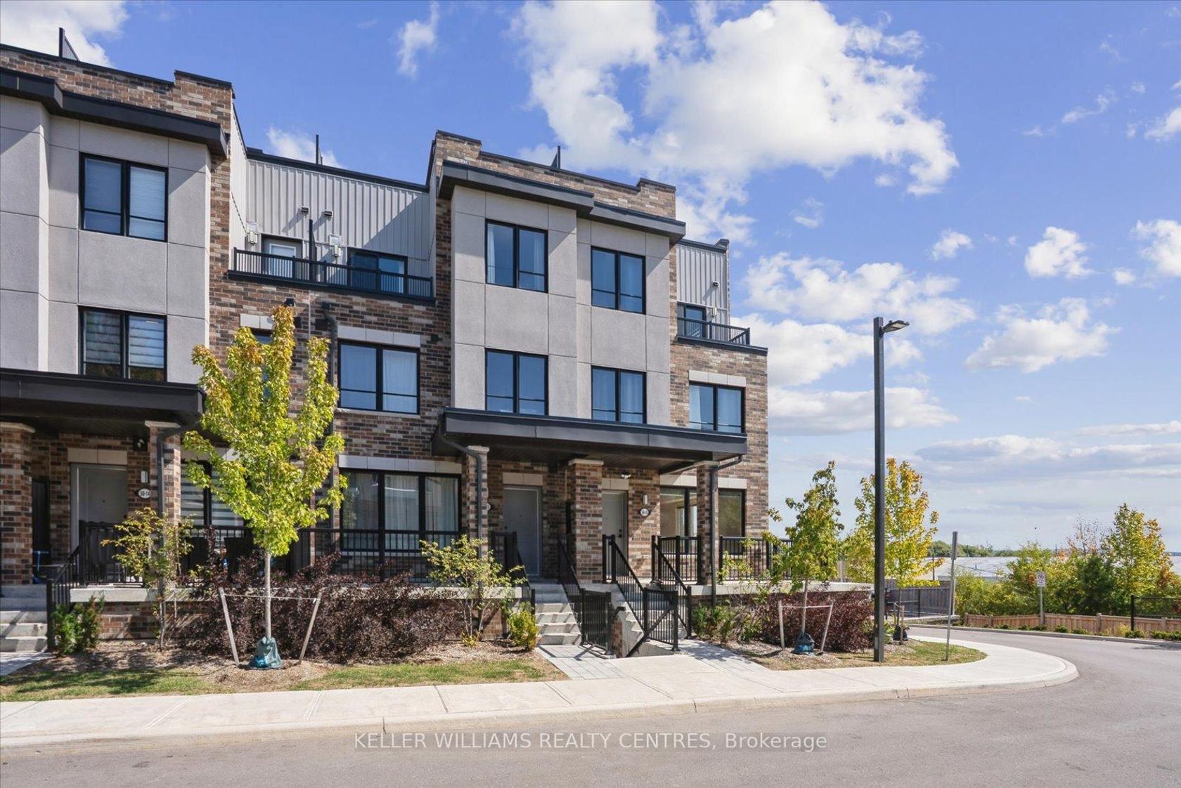 15 - 50 Baynes Way, Bradford, Bradford West Gwillimbury 2