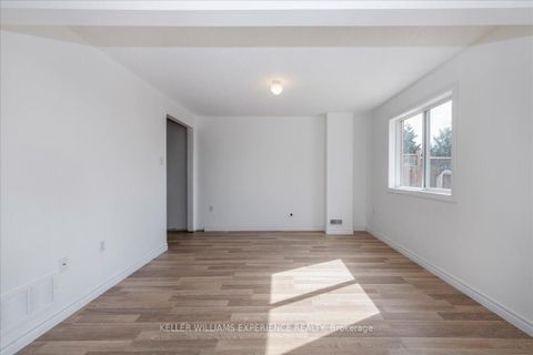 Photo 15 at 74 Sundew Drive, Holly, Barrie