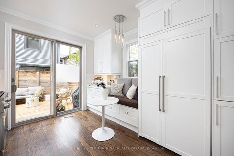 Photo 9 at 54 Stanley Terrace Avenue, Niagara, Toronto