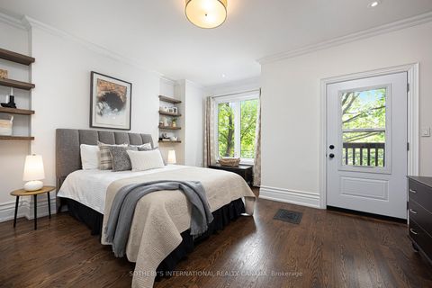 Photo 15 at 54 Stanley Terrace Avenue, Niagara, Toronto