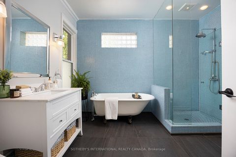 Photo 19 at 54 Stanley Terrace Avenue, Niagara, Toronto