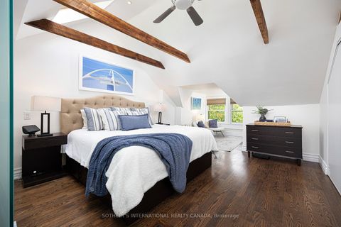 Photo 22 at 54 Stanley Terrace Avenue, Niagara, Toronto
