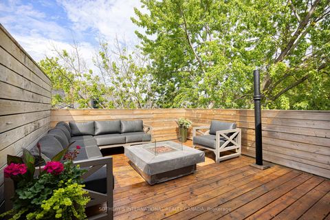 Photo 26 at 54 Stanley Terrace Avenue, Niagara, Toronto