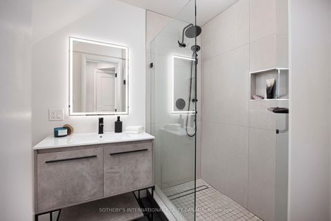 Photo 32 at 54 Stanley Terrace Avenue, Niagara, Toronto