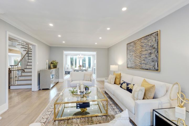 Photo 8 at 807 Indian Road, Lorne Park, Mississauga