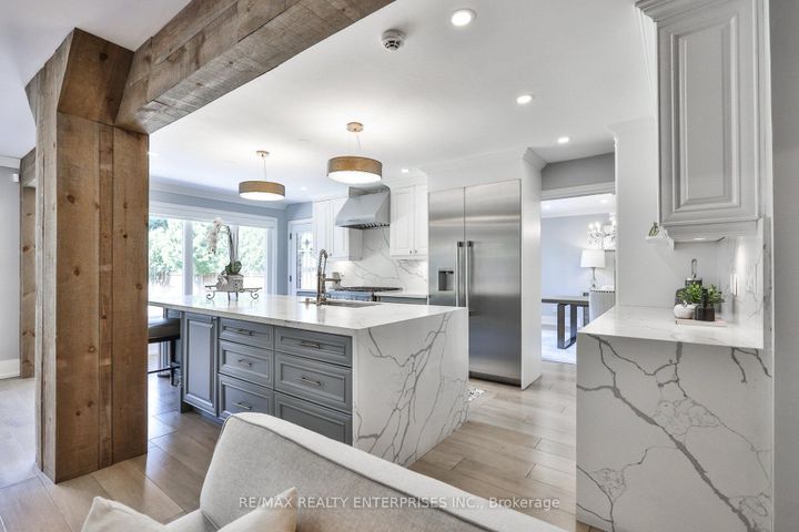 Photo 11 at 807 Indian Road, Lorne Park, Mississauga