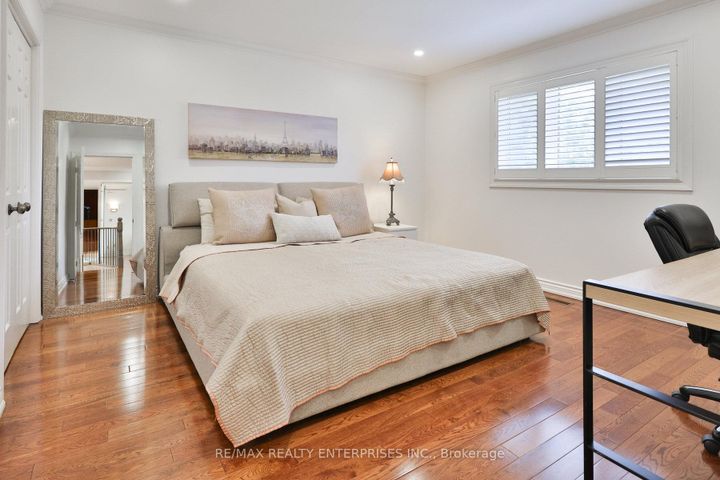 Photo 27 at 807 Indian Road, Lorne Park, Mississauga