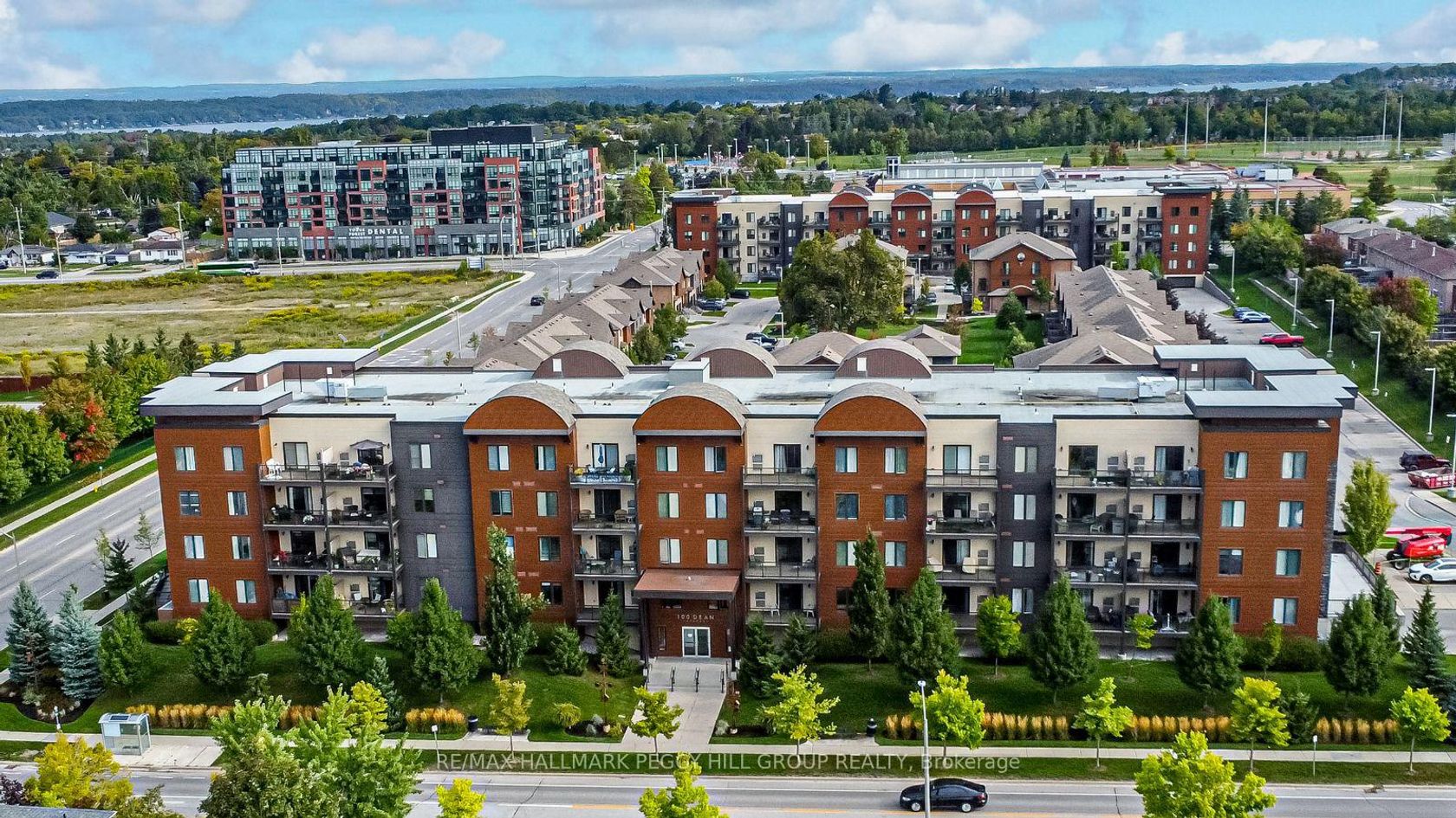 110 - 100 Dean Avenue, Ardagh, Barrie photo number 2 110 - 100 Dean Avenue, Ardagh, Barrie photo number 2