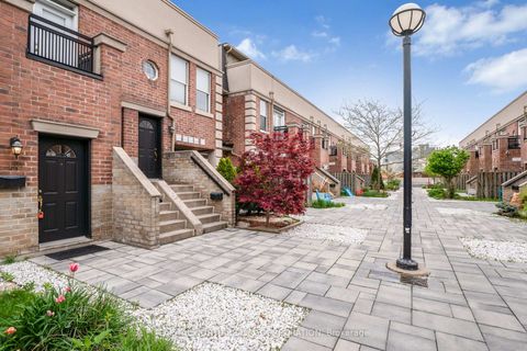 Photo 12 at 119 - 51 Halton Street, Bellwoods, Toronto