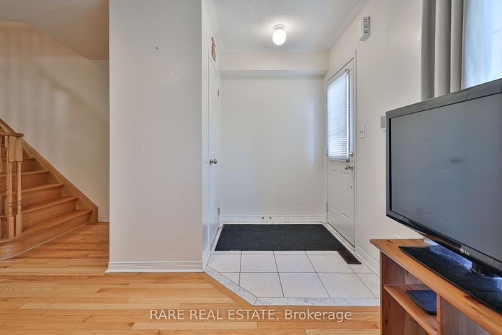 Photo 3 at 34 Judy Sgro Avenue, CFB, Toronto