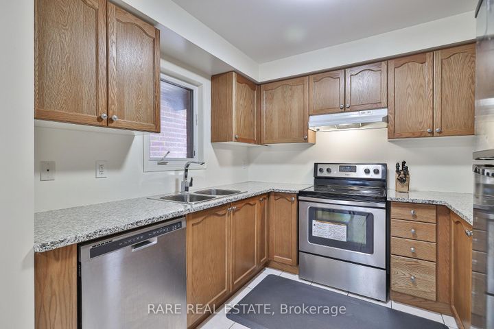 Photo 6 at 34 Judy Sgro Avenue, CFB, Toronto