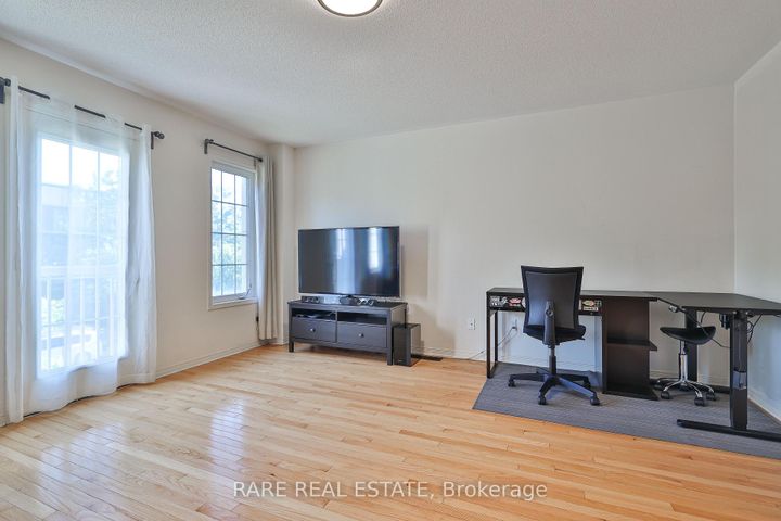 Photo 15 at 34 Judy Sgro Avenue, CFB, Toronto