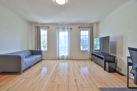 Photo 13 at 34 Judy Sgro Avenue, CFB, Toronto