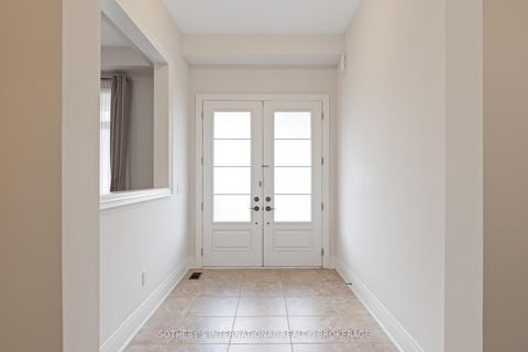 Photo 11 at 33 Conger Street, Maple, Vaughan
