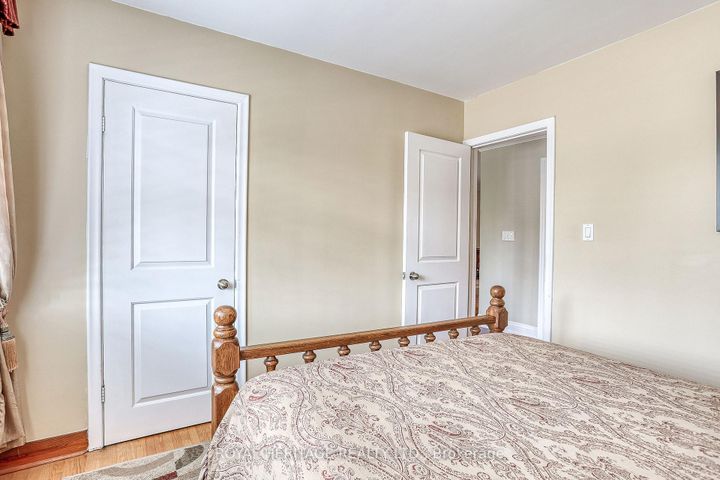Photo 20 at 339 Nipigon Street E, McLaughlin, Oshawa