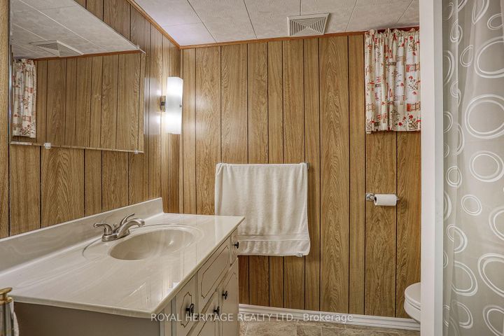 Photo 36 at 339 Nipigon Street E, McLaughlin, Oshawa
