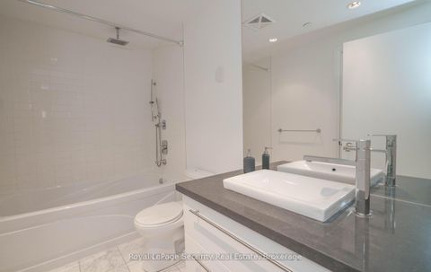 Photo 13 at 328 - 399 Spring Garden Avenue, Willowdale East, Toronto