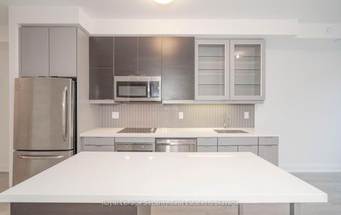 Photo 16 at 328 - 399 Spring Garden Avenue, Willowdale East, Toronto