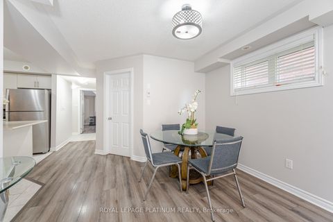 Photo 10 at 9-01 - 2420 Baronwood Drive, WM Westmount, Oakville