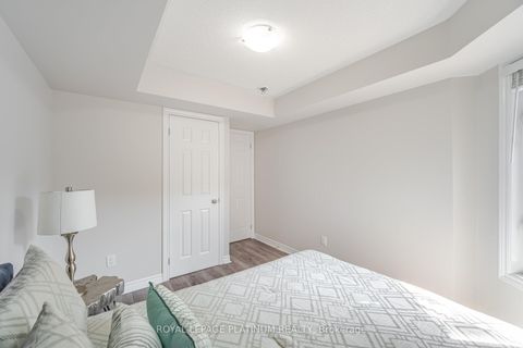 Photo 21 at 9-01 - 2420 Baronwood Drive, WM Westmount, Oakville