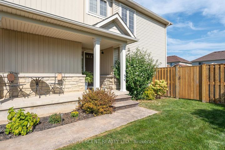 Photo 3 at 286 Fall Fair Way, Binbrook, Hamilton