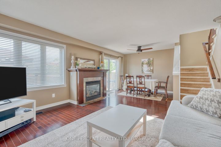 Photo 6 at 286 Fall Fair Way, Binbrook, Hamilton