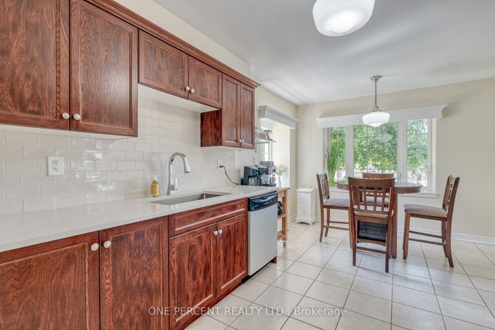 Photo 11 at 286 Fall Fair Way, Binbrook, Hamilton