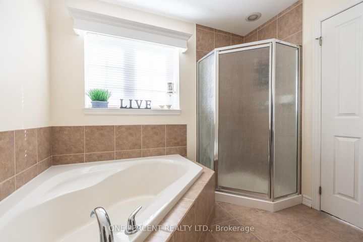 Photo 20 at 286 Fall Fair Way, Binbrook, Hamilton