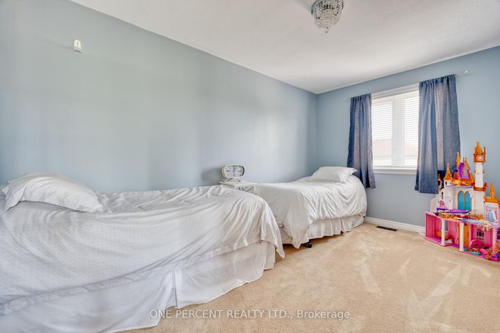 Photo 22 at 286 Fall Fair Way, Binbrook, Hamilton