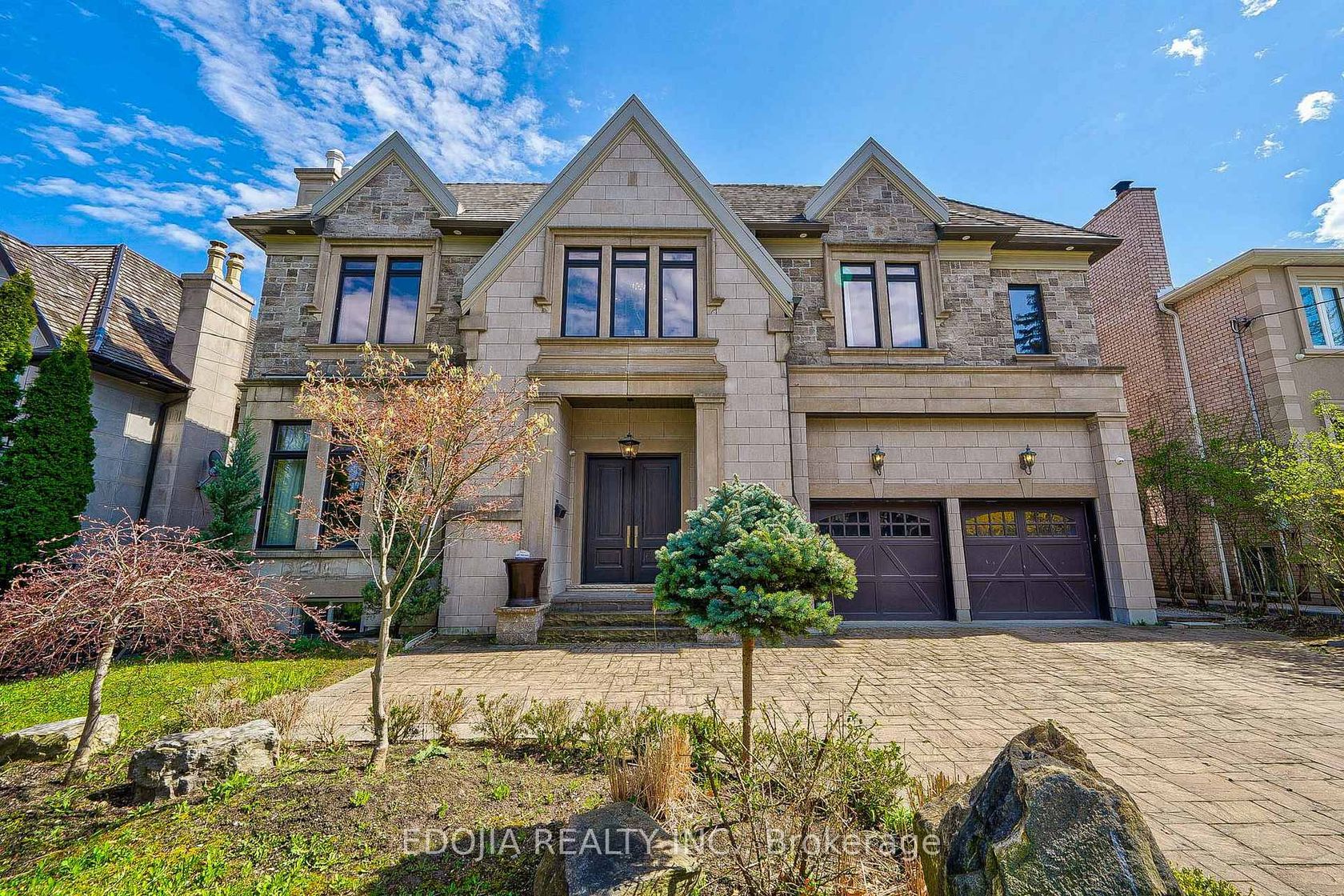 141 Highland Crescent, York Mills, Toronto by Alessia Polo 141 Highland Crescent, York Mills, Toronto