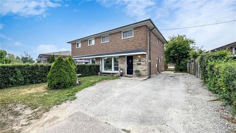 Photo 1 at 28 Navenby Crescent, Humber Summit, Toronto
