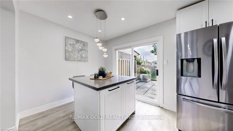 Photo 13 at 28 Navenby Crescent, Humber Summit, Toronto