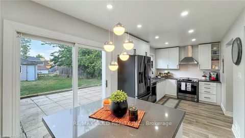 Photo 15 at 28 Navenby Crescent, Humber Summit, Toronto