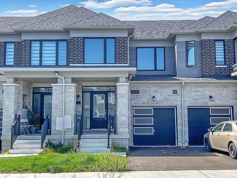 Photo 1 at 21 Tamworth Terrace, Rural Barrie Southeast, Barrie
