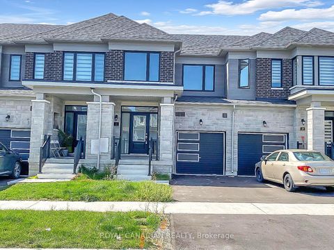 Photo 2 at 21 Tamworth Terrace, Rural Barrie Southeast, Barrie Photo 2 at 21 Tamworth Terrace, Rural Barrie Southeast, Barrie