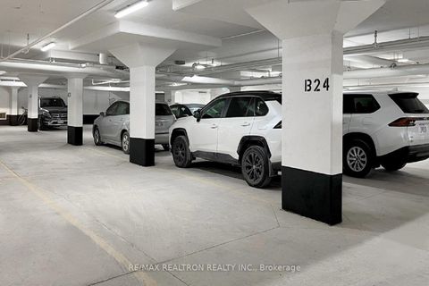 Photo 34 at PH 913 - 6 David Eyer Road E, Rural Richmond Hill, Richmond Hill