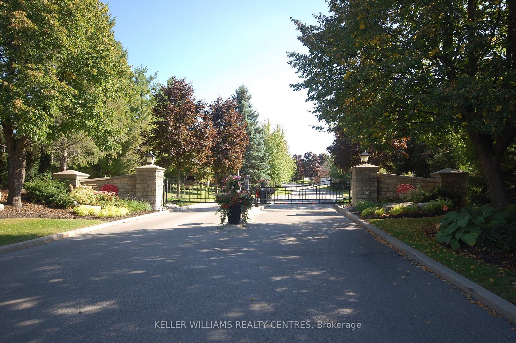 16 - 470 Falconwood Hollow W, Aurora Estates, Aurora 