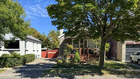 Photo 1 at 291 Kennedy Road E, Cliffside, Toronto