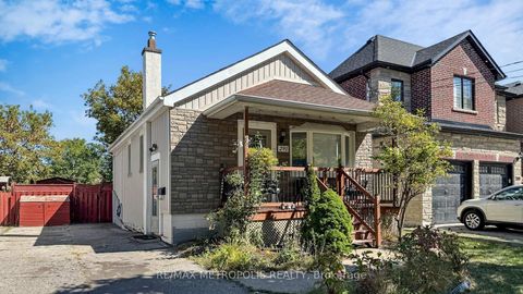 Photo 3 at 291 Kennedy Road E, Cliffside, Toronto