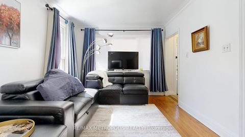 Photo 8 at 291 Kennedy Road E, Cliffside, Toronto