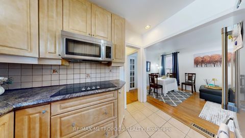 Photo 16 at 291 Kennedy Road E, Cliffside, Toronto