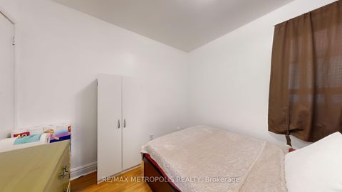Photo 19 at 291 Kennedy Road E, Cliffside, Toronto