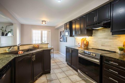 Photo 11 at 142 Millcliff Circle, Aurora Grove, Aurora