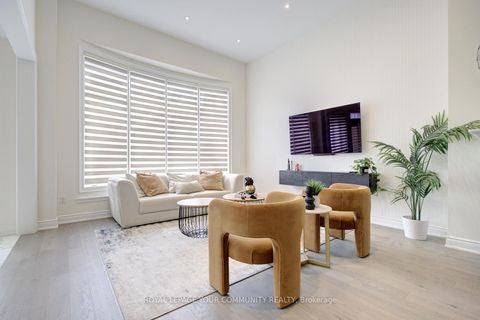 Photo 12 at 152 Stormont Trail, Vellore Village, Vaughan Photo 12 at 152 Stormont Trail, Vellore Village, Vaughan