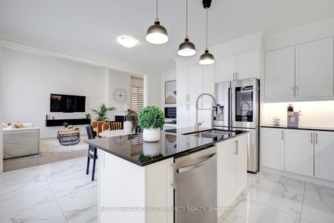 Photo 23 at 152 Stormont Trail, Vellore Village, Vaughan Photo 23 at 152 Stormont Trail, Vellore Village, Vaughan