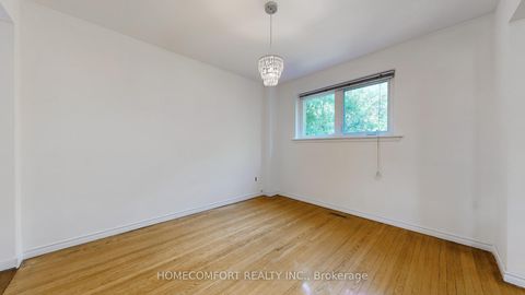 Photo 10 at 288 Woodsworth Road, Windfields, Toronto