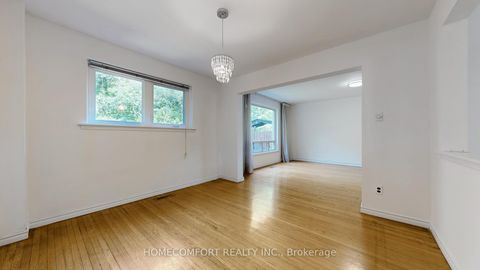 Photo 11 at 288 Woodsworth Road, Windfields, Toronto