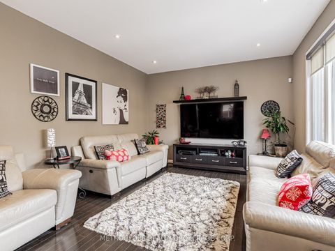 Photo 15 at 31 Ken Bishop Way, Woodland Hill, Newmarket